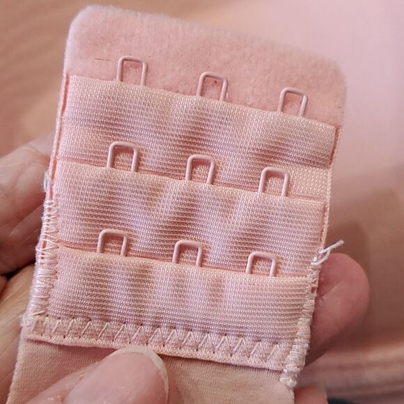 ADRIENNE VITTADINE, blush pink size 36B. Padded push up bra. - Picture 6 of 7